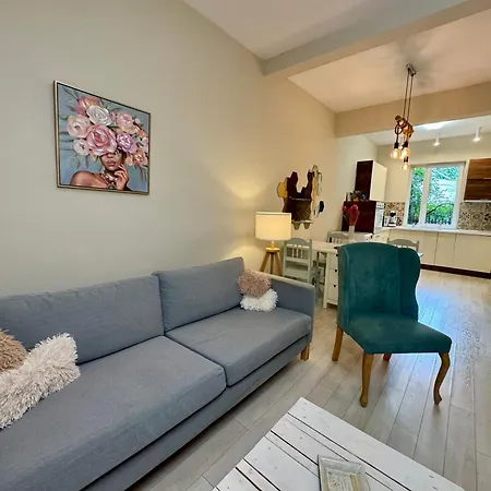 Center - Visionz Apartment *
